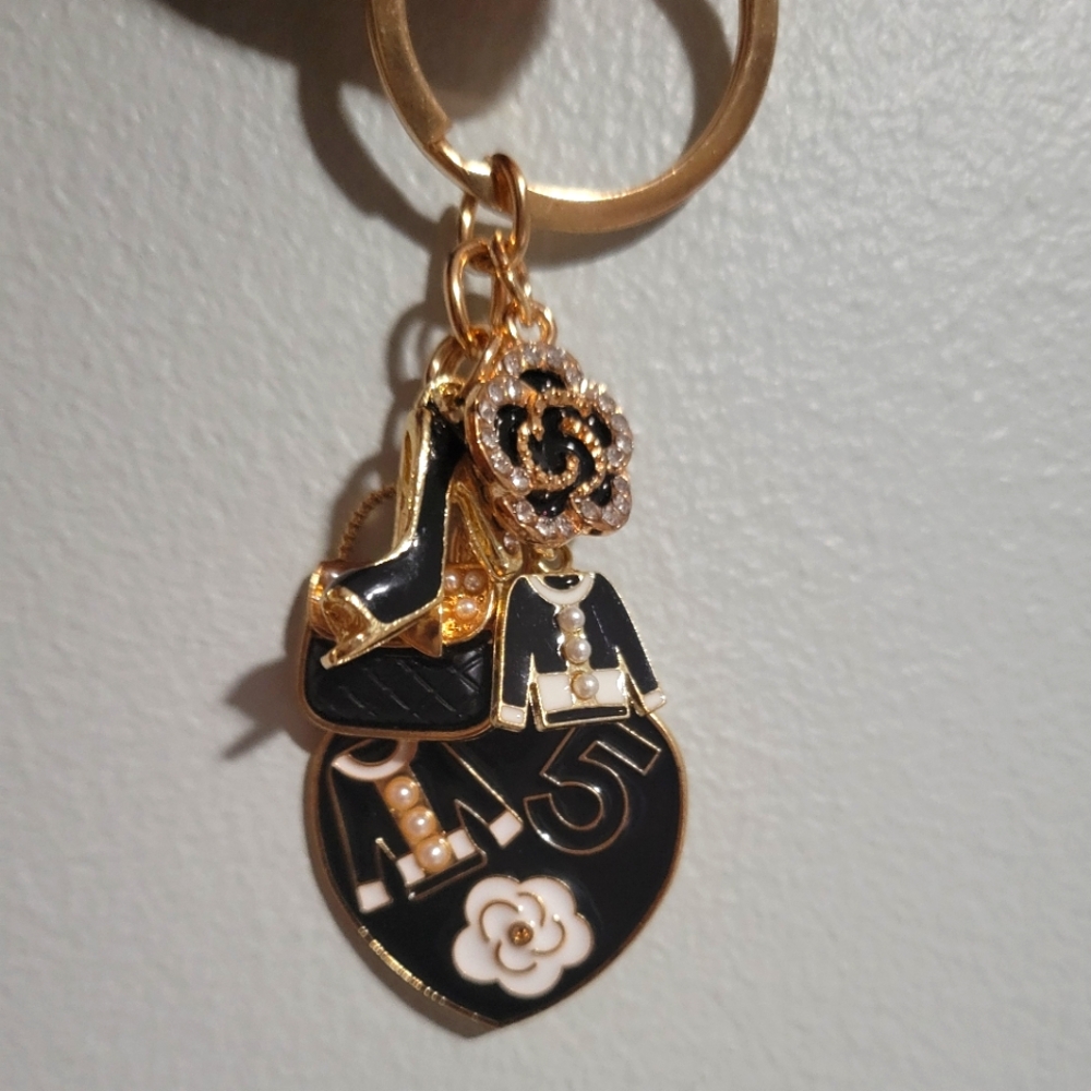 Key ring charm NWOT